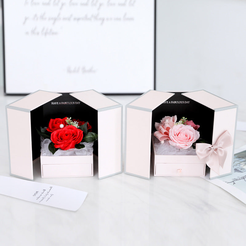 PETAL PROMISE GIFT BOX