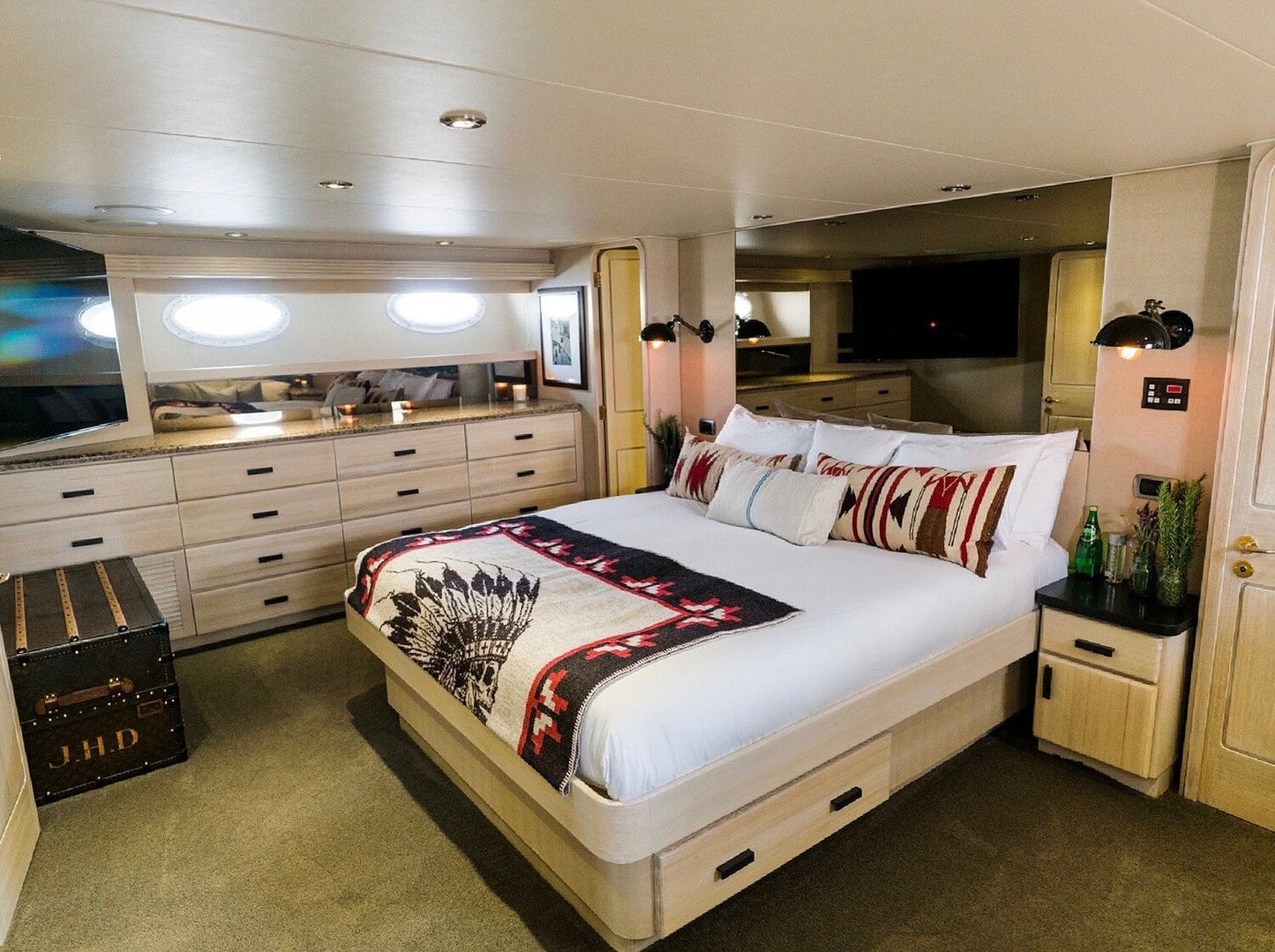 106’ WESTSHIP LUX YACHT
