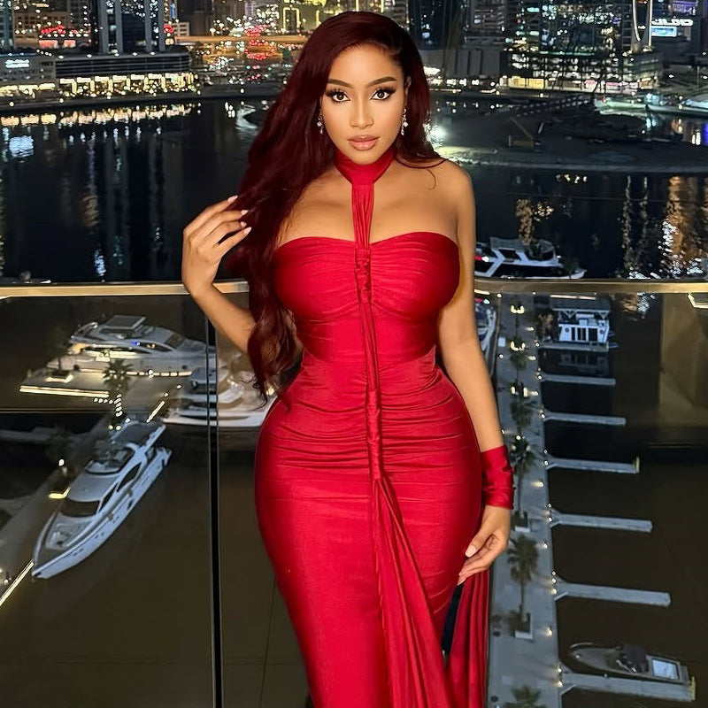 LADY IN RED DRESS