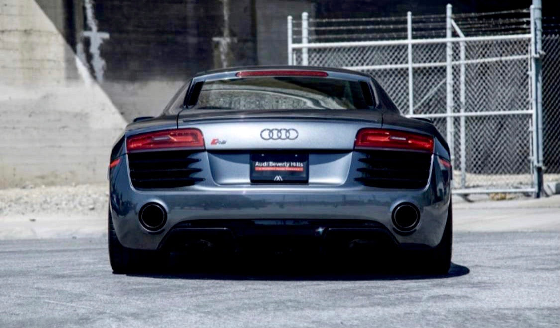 AUDI LUX R8